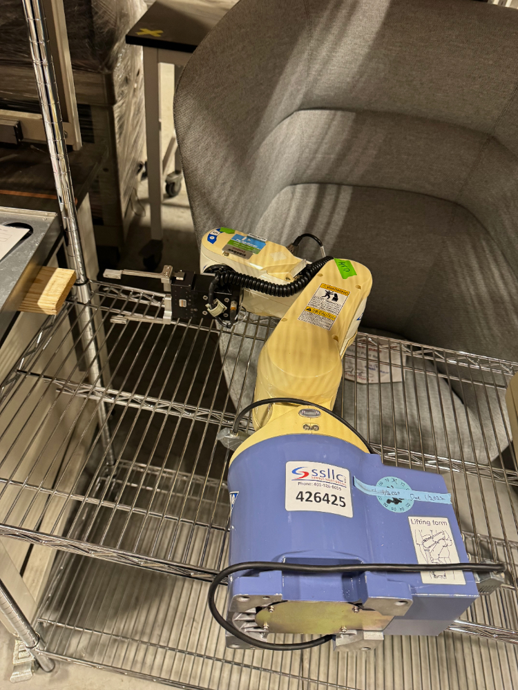 Image of PerkinElmer plate::handler II Plate Handling Robot